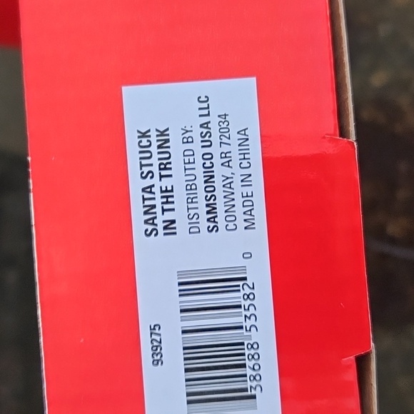 A santa stuck in the trunk gag holiday decoration - Picture 3 of 3